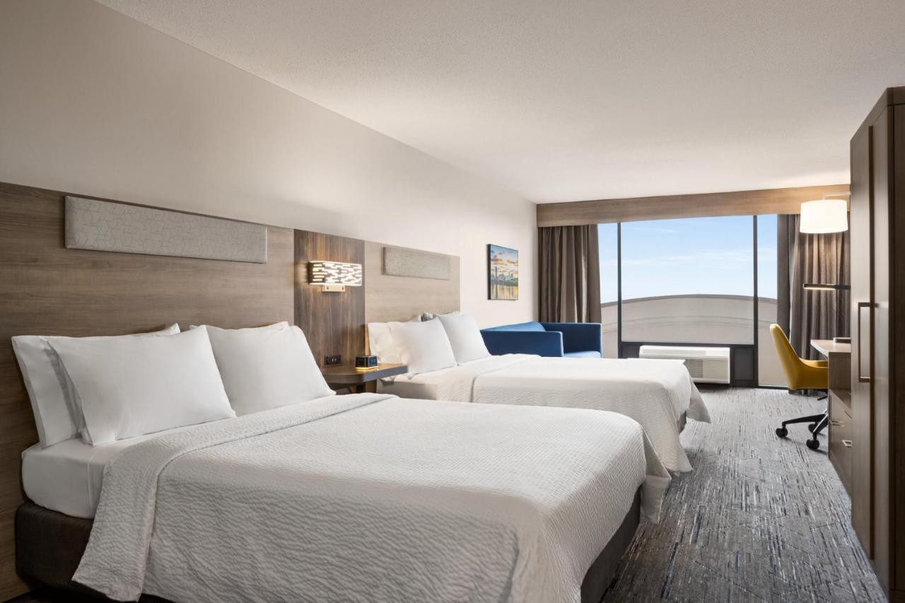 Hotel Express & East Greenbush Albany-skyline An Ihg 3*