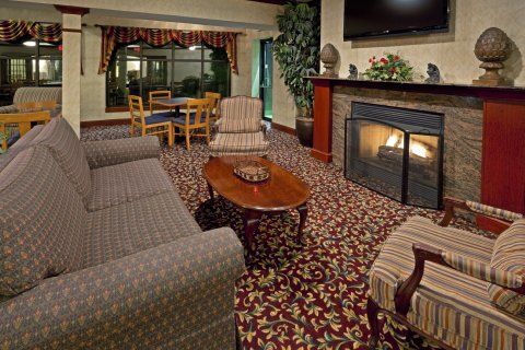 Hotel Express & East Greenbush Albany-skyline An Ihg