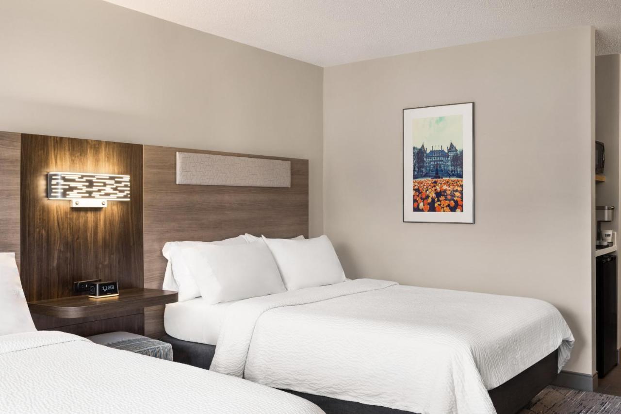 Express & East Greenbush Albany-skyline An Ihg Rensselaer