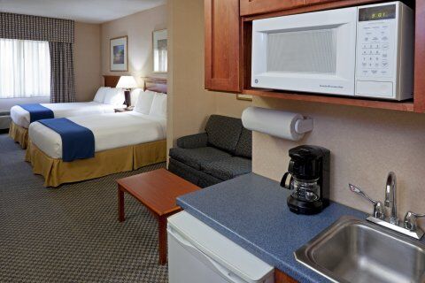 Express & East Greenbush Albany-skyline An Ihg 3*